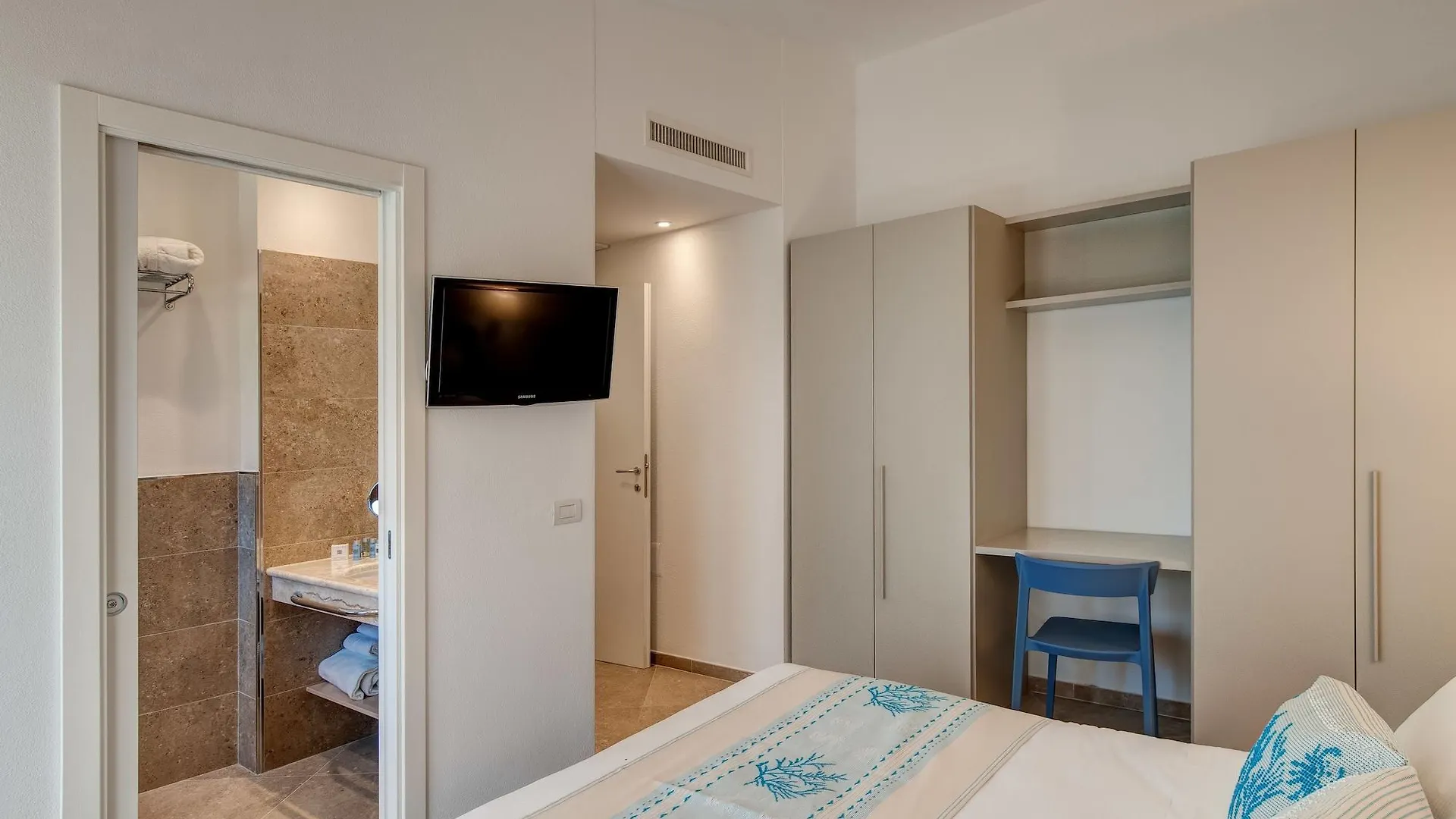 Cormoran Residence Villasimius Aparthotel