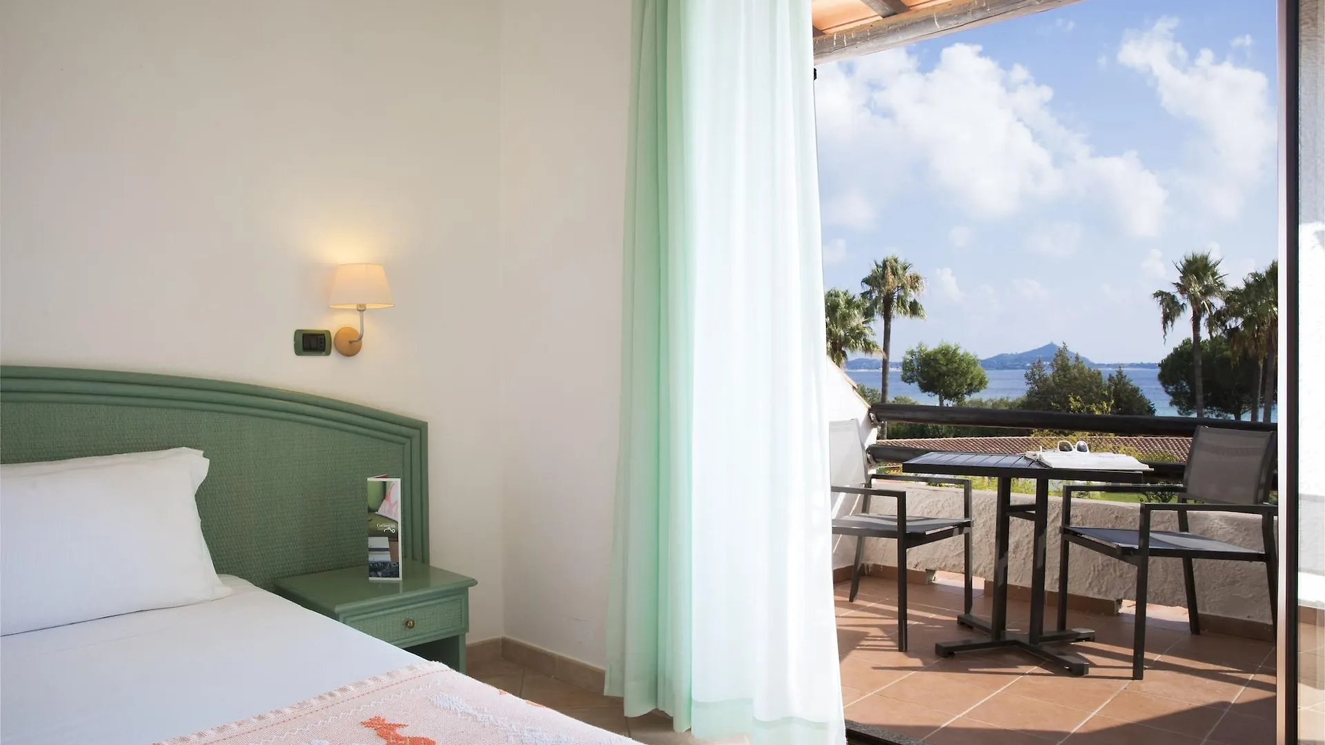**** Apartmanhotel Cormoran Residence Villasimius Olaszország